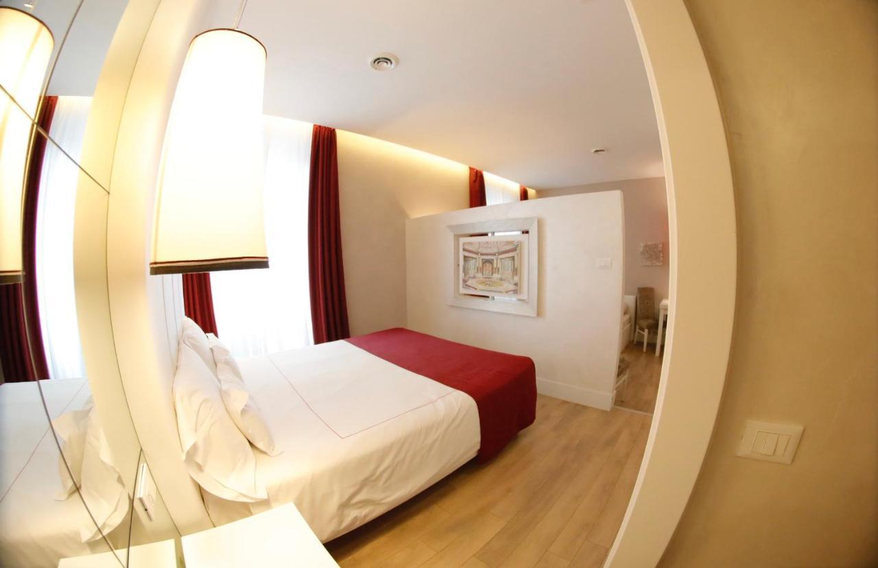 Tullia&Prisca Relais Hotel Rome Exterior photo
